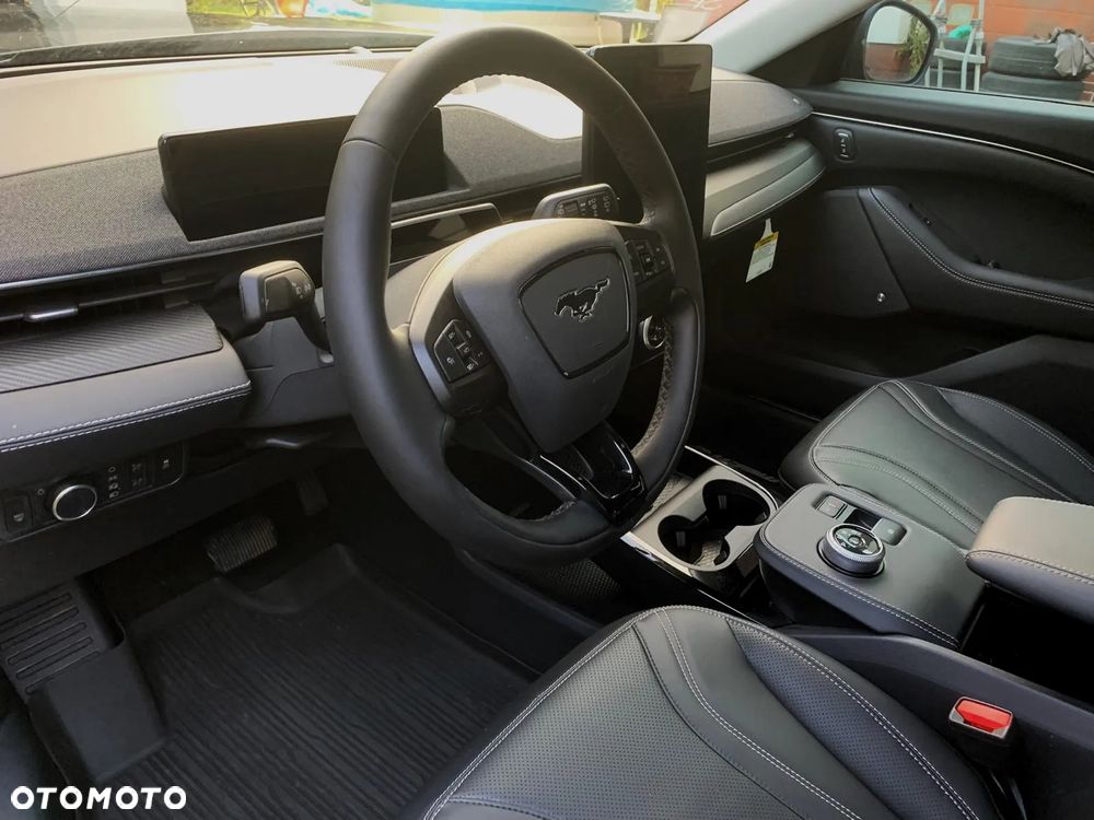 Ford Mustang Mach-E 98kWh AWD Premium - 22