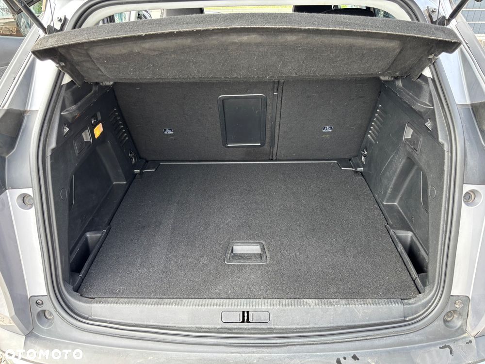 Peugeot 3008 BlueHDi 130 Stop & Start EAT8 GT - 24