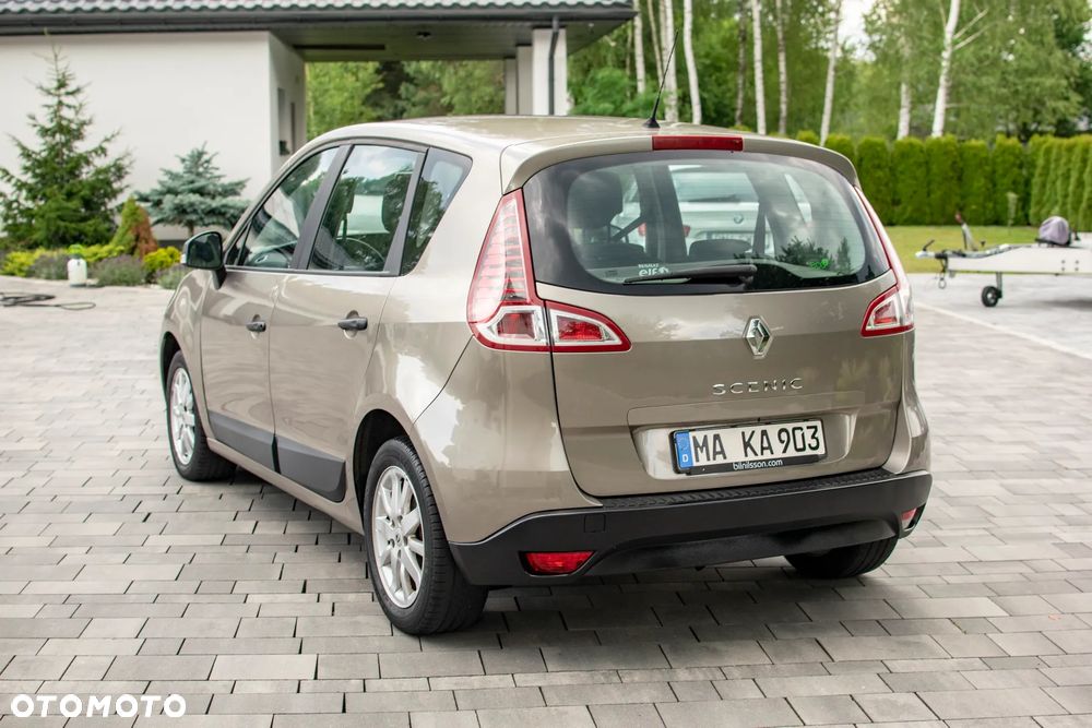 Renault Scenic - 17