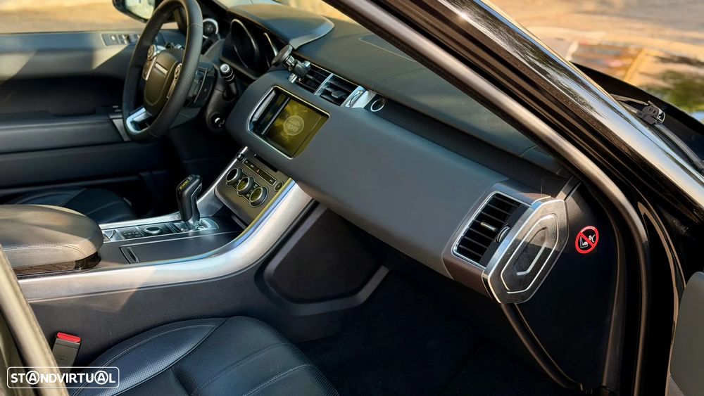 Land Rover Range Rover Sport 3.0 TDV6 HSE Dynamic - 29