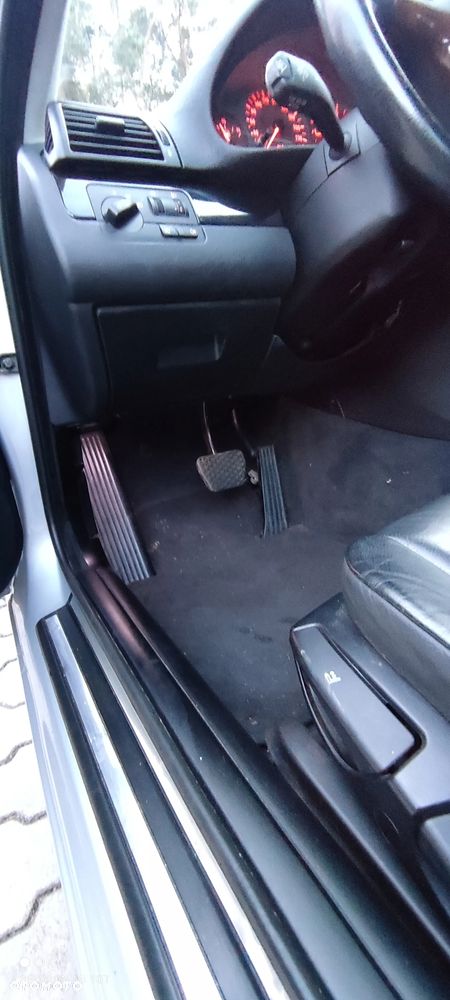 BMW Seria 3 - 32