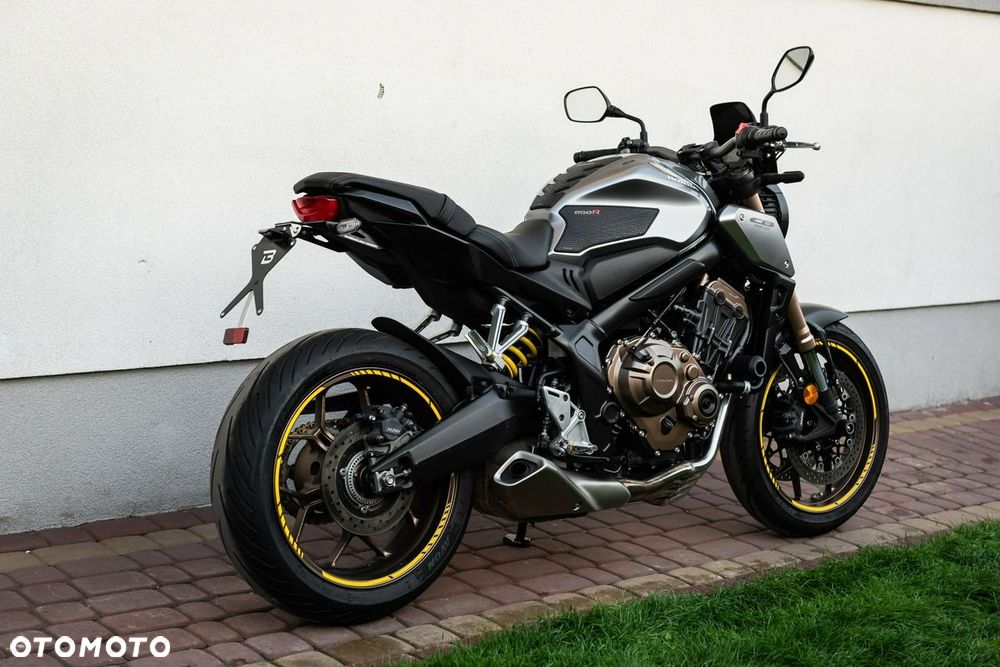 Honda CB - 4