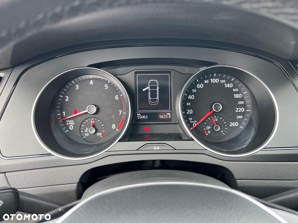 Volkswagen Passat 1.4 TSI BMT Trendline - 11