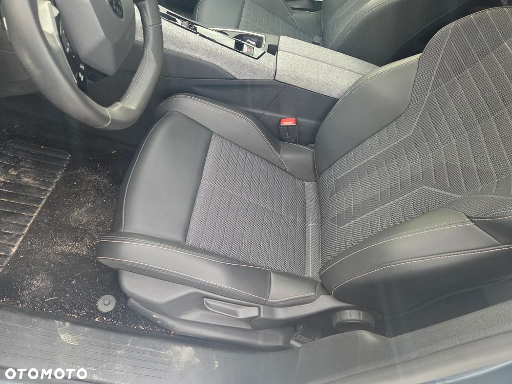 Peugeot 5008 Hybrid 145 e-DSC6 Allure Business - 9