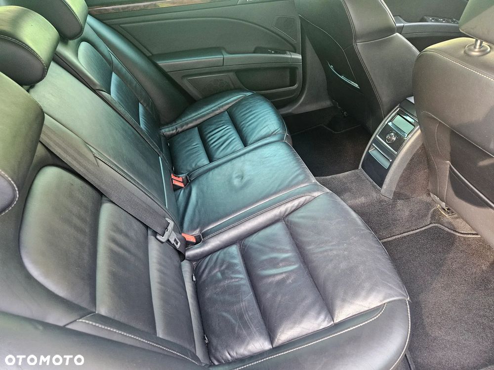 Skoda Superb 2.0 TDI DSG Elegance - 23