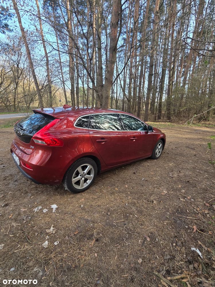 Volvo V40 D2 Drive-E Momentum - 3