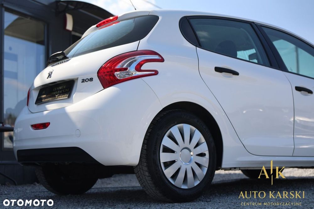 Peugeot 208 - 12