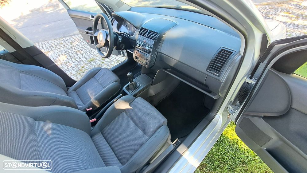 VW Polo - 16
