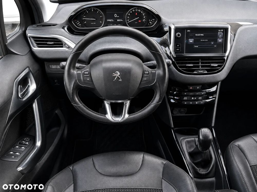 Peugeot 2008 1.6 e-HDi Allure S&S - 15