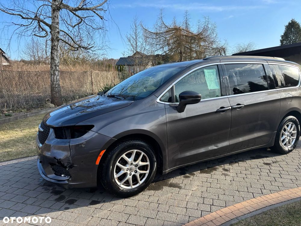 Chrysler Pacifica - 6