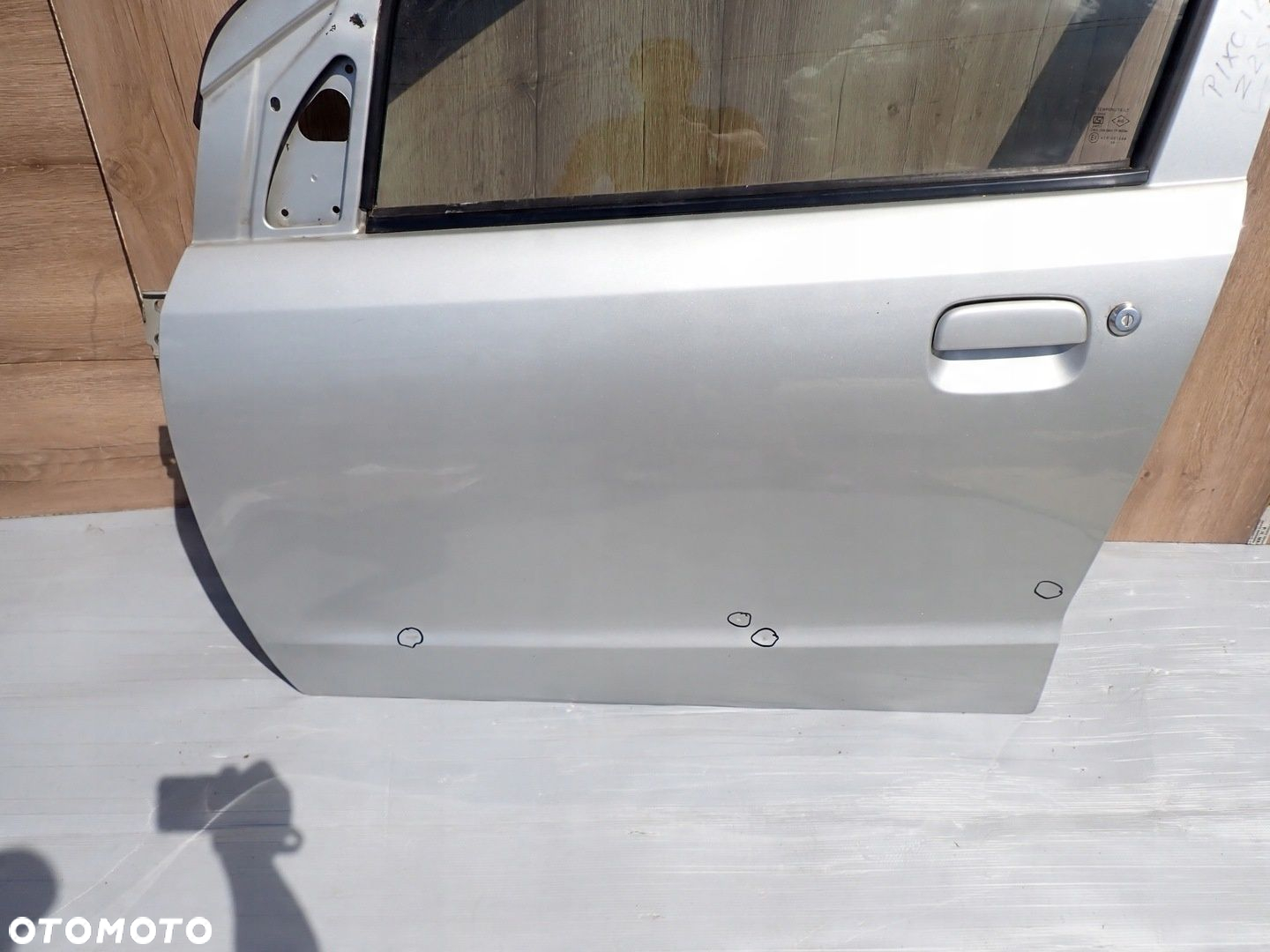 SUZUKI ALTO NISSAN PIXO 09- DRZWI PRZEDNIE LEWE Z2S - 2