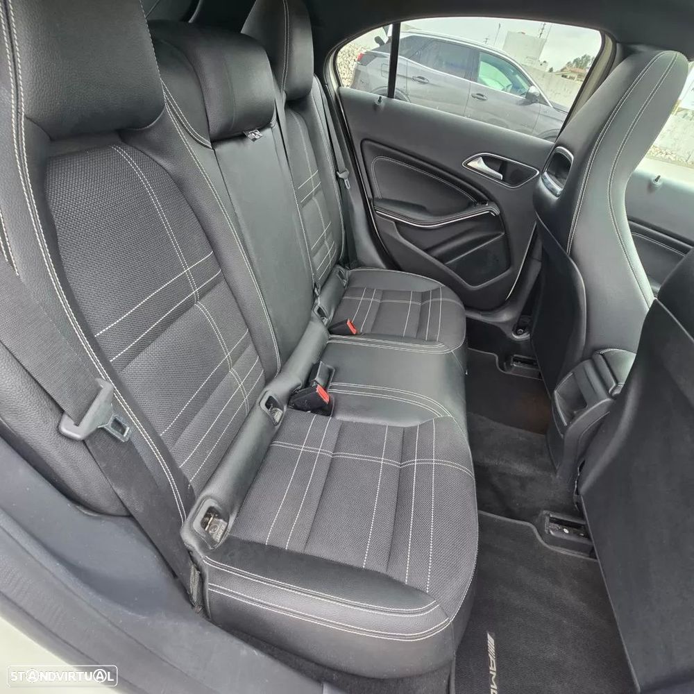 Mercedes-Benz A 180 CDI (BlueEFFICIENCY) Urban - 18