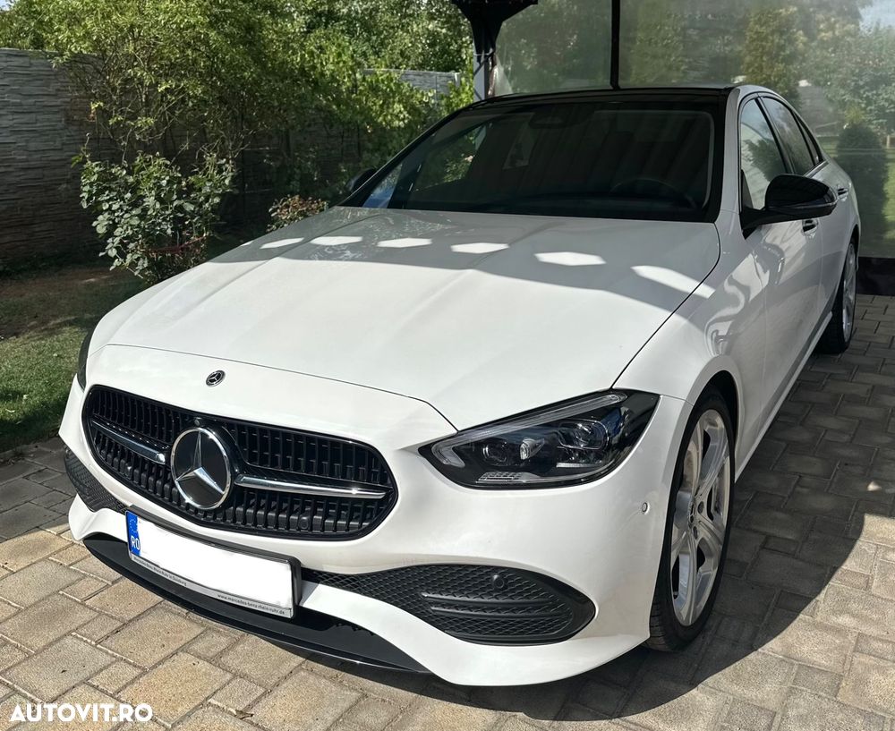 Mercedes-Benz C 300 4Matic T 9G-TRONIC - 1