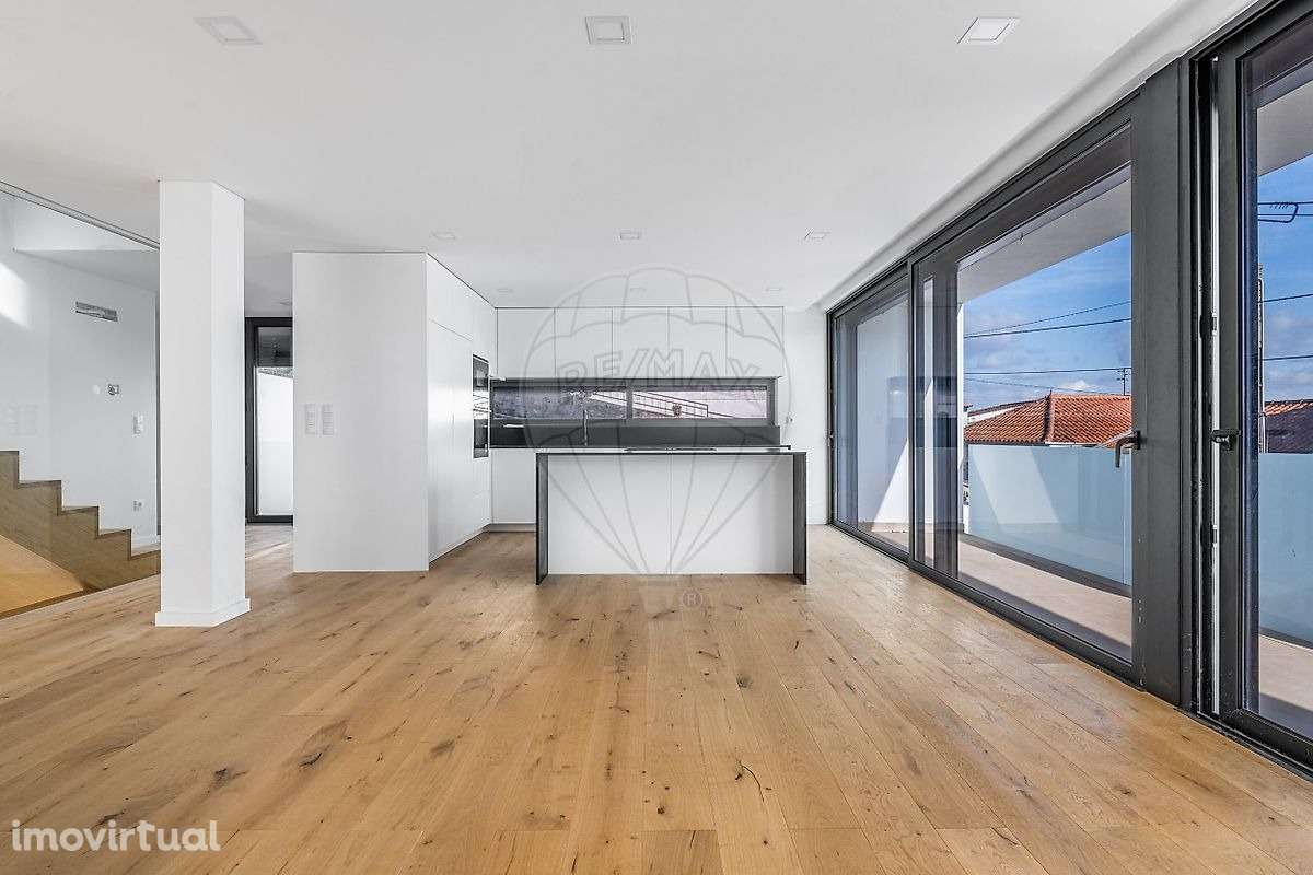 Moradia NOVA T4 em Brufe, Vila Nova de Famalicão - Grande imagem: 2/36