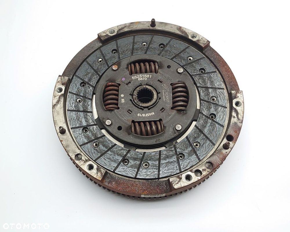 KOŁO ZAMACHOWE SPRZĘGŁO DOCISK PUNTO PANDA 500 ALFA MITO 1.3 MULTI 55231763 - 1