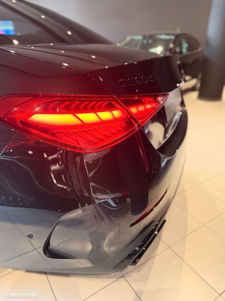 Mercedes-Benz C 300 d AMG Line - 17