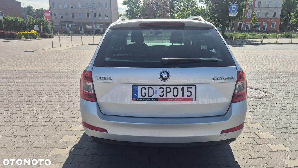 Skoda Octavia 1.8 TSI Style DSG - 5