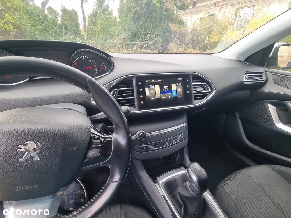 Peugeot 308 1.6 BlueHDi Active S&S - 15