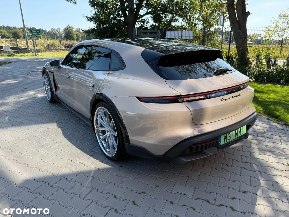 Porsche Taycan Turbo S 2023 photo 3