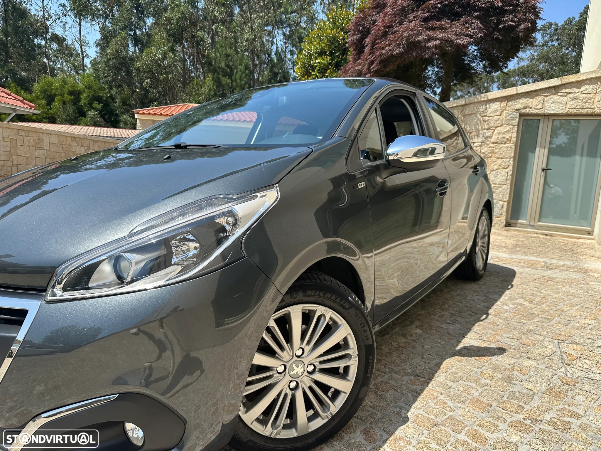 Peugeot 208 1.6 BlueHDi Style - 21