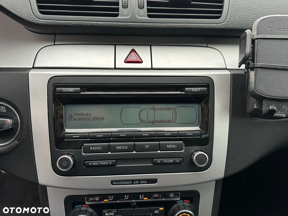 Volkswagen Passat 2.0 TDI DPF Comfortline - 31