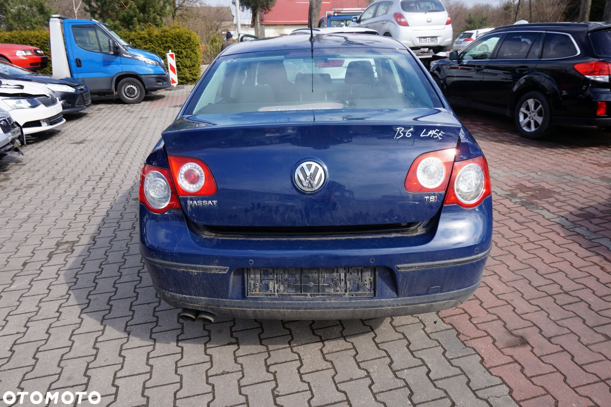 VOLKSWAGEN PASSAT B6 SEDAN 2009 LA5E 1.8 TSI BZB 160KM KVT GRANATOWY na części - 4