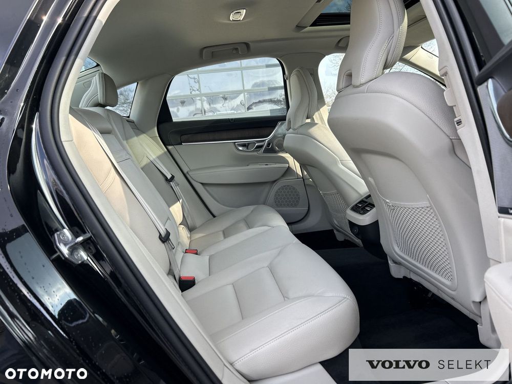 Volvo S90 - 25