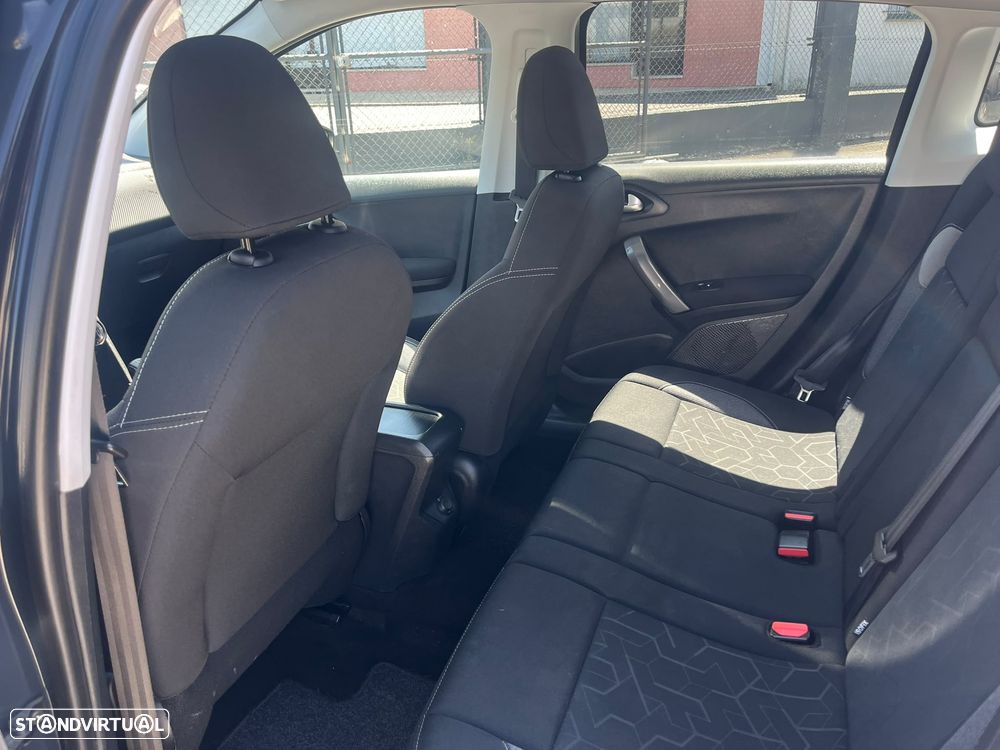 Peugeot 2008 1.6 BlueHDi Style - 19