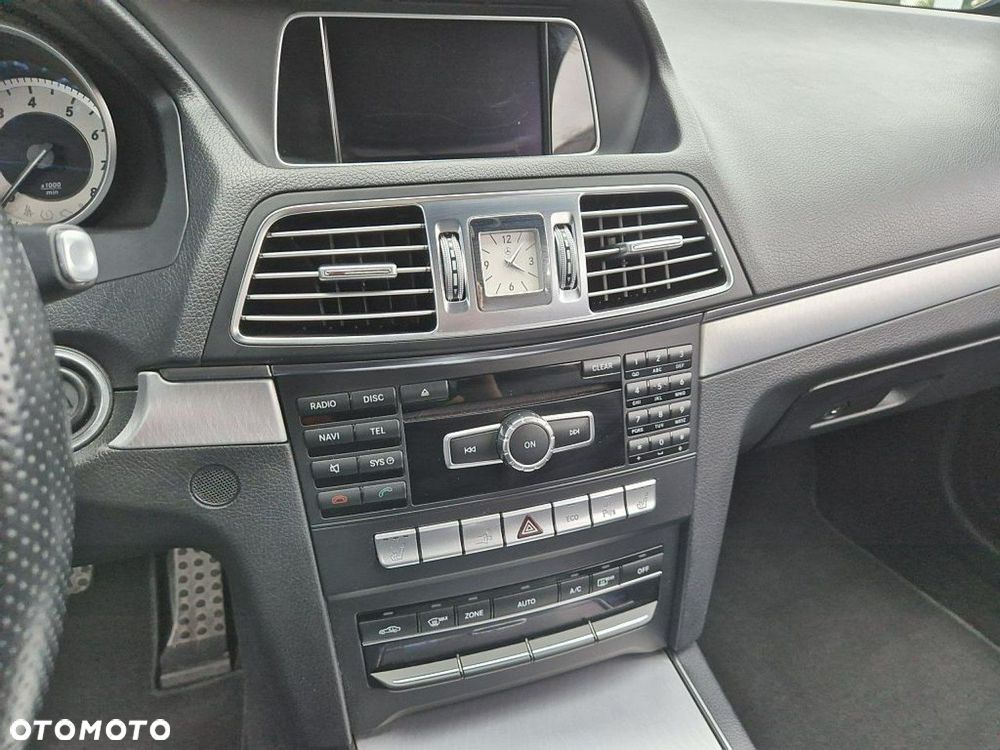 Mercedes-Benz Klasa E - 23