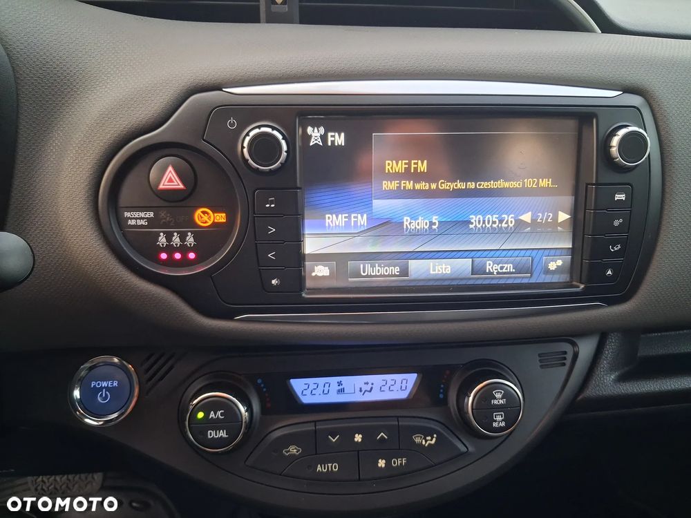 Toyota Yaris Hybrid 100 Dynamic - 23