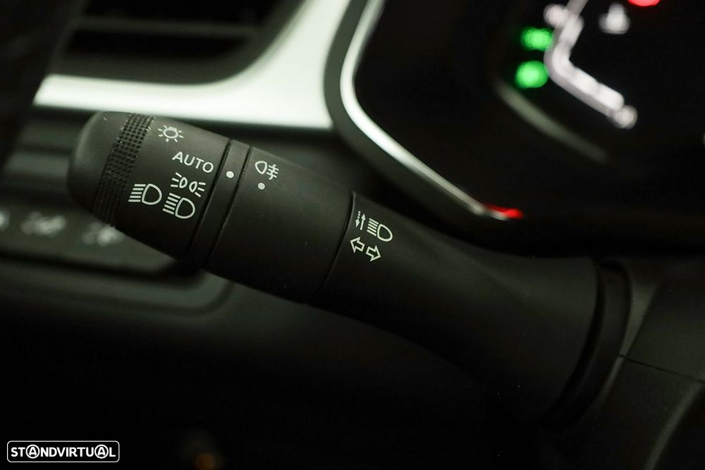 Renault Captur 1.0 TCe Techno Bi-Fuel - 17