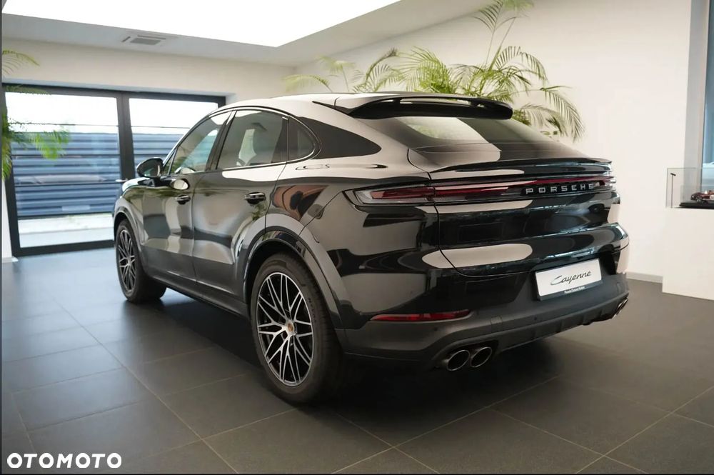 Porsche Cayenne Coupe - 2