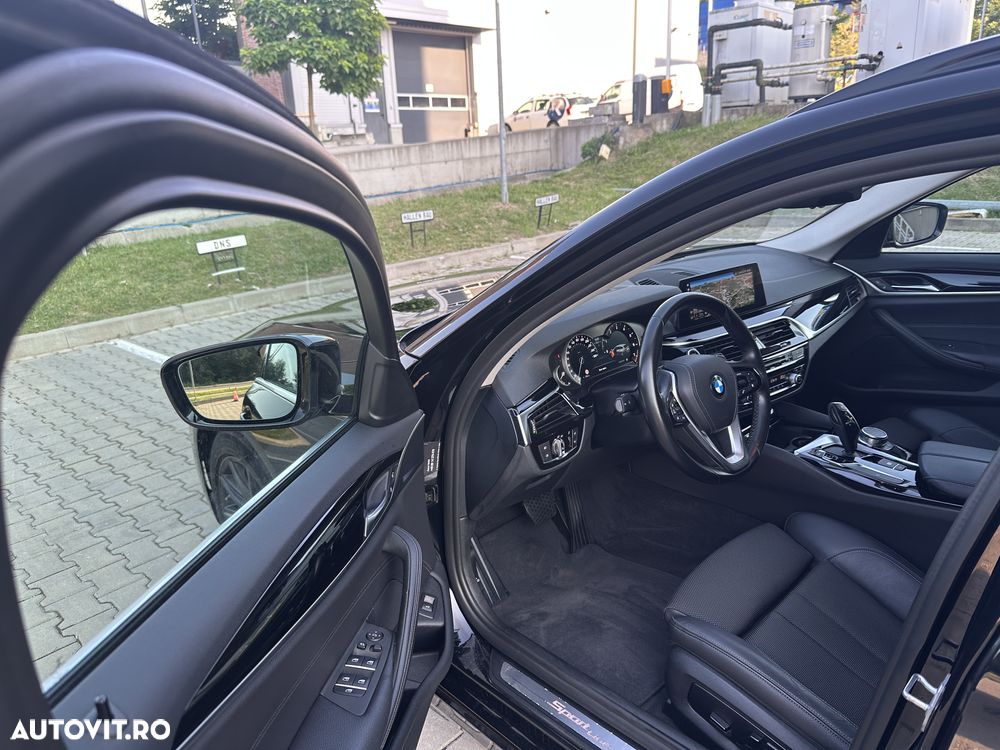 BMW Seria 5 530i xDrive Touring Aut. Sport Line - 9