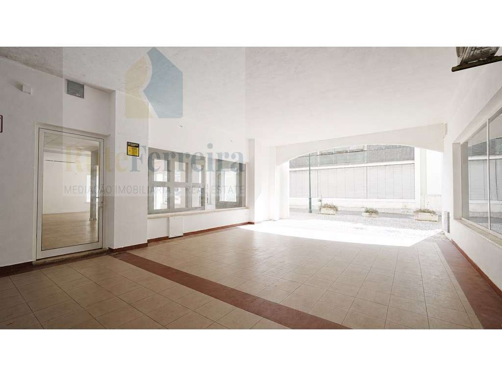 Espaço Comercial no coração de Torres Vedras - Grande imagem: 3/7
