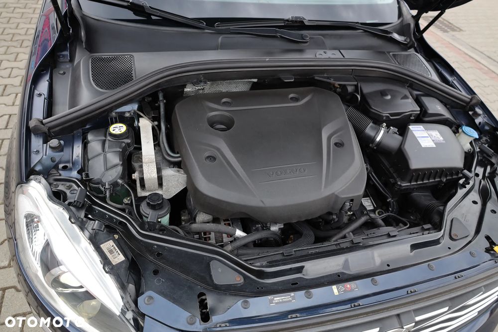 Volvo XC 60 D4 Geartronic Kinetic - 30