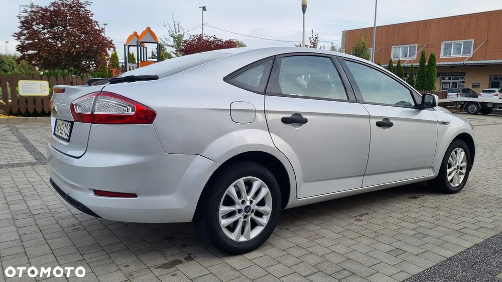 Ford Mondeo 1.6 TDCi Ambiente - 14
