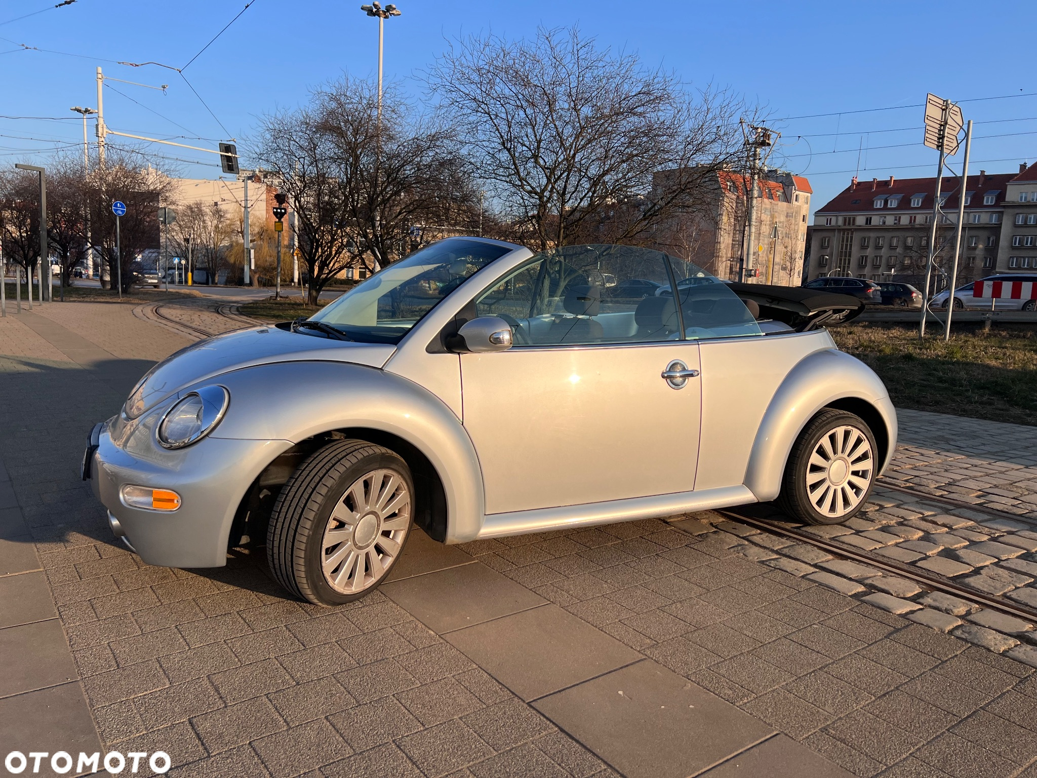Volkswagen New Beetle Cabriolet 1.6 - 3