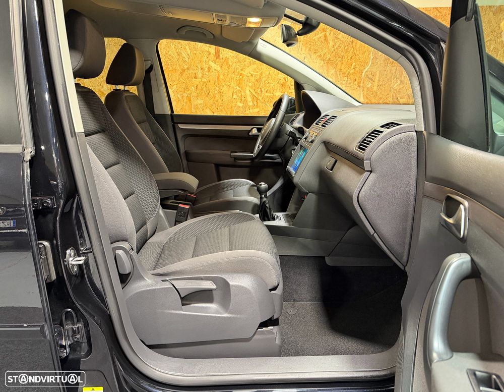 VW Touran 1.2 TSi Confortline 5L - 30