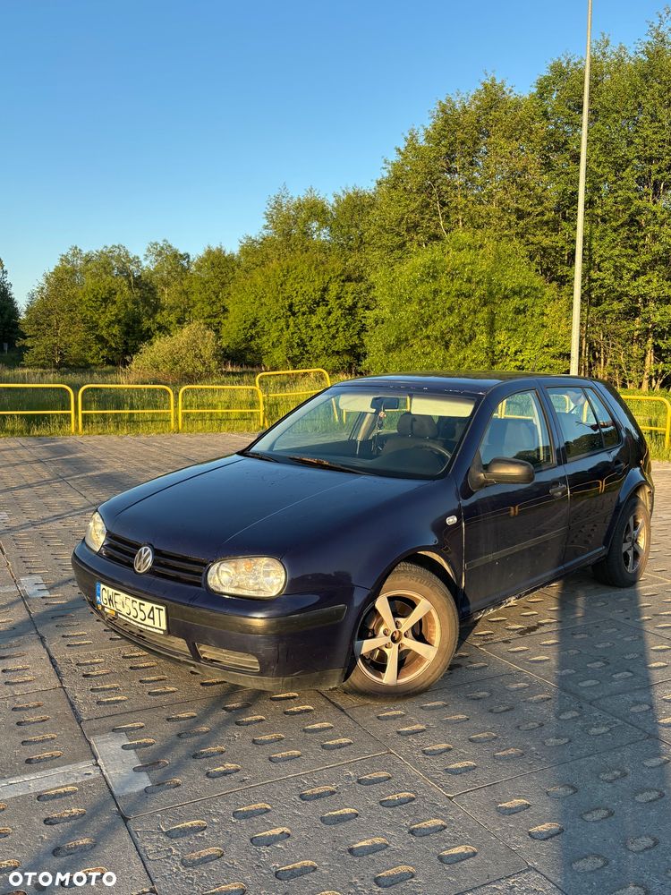 Volkswagen Golf 1.9 TDI - 1