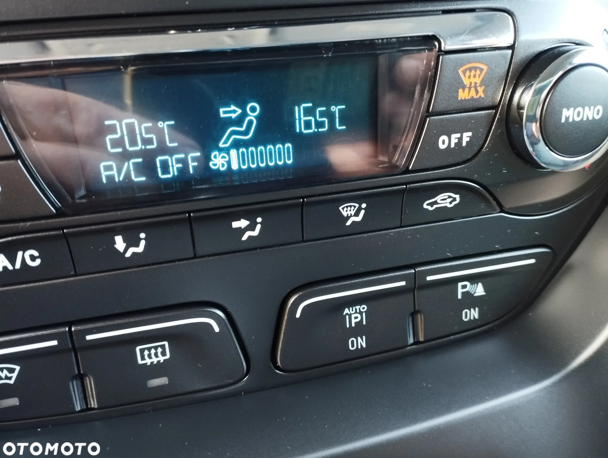 Ford C-MAX 1.6 EcoBoost Start-Stop-System Titanium - 33
