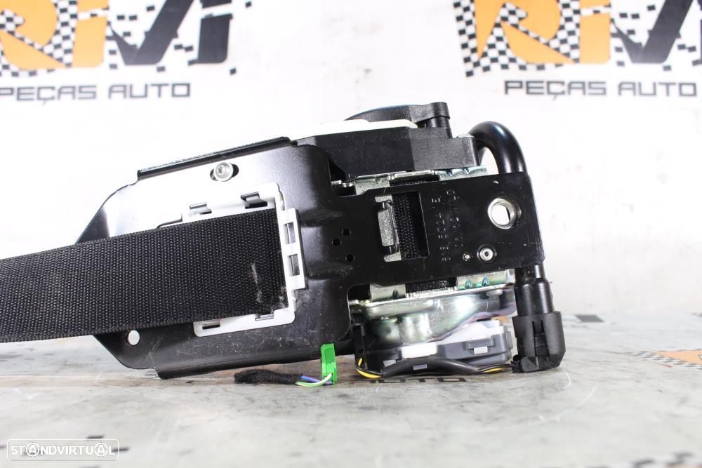 Cinto Frontal Esquerdo Mercedes-Benz C-Class (W204)  A2048602385 / 617 - 5