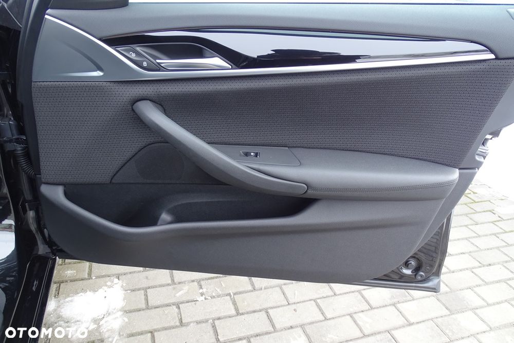 BMW Seria 5 - 30