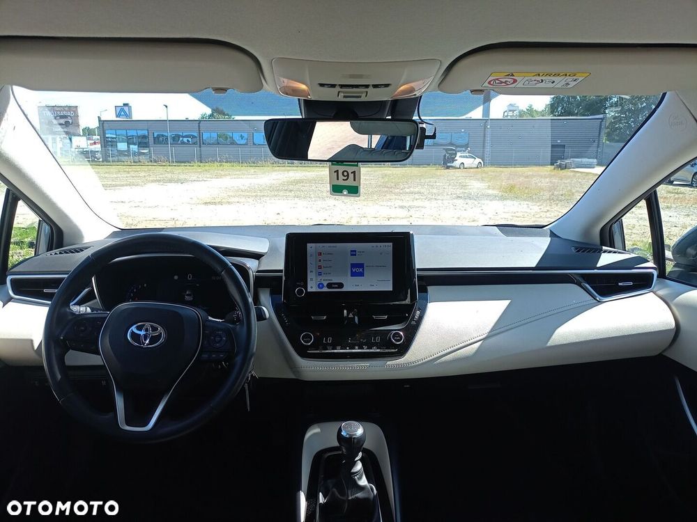 Toyota Corolla - 2