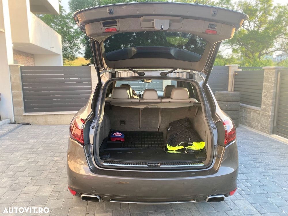 Porsche Cayenne 3.0 L V6 - 12