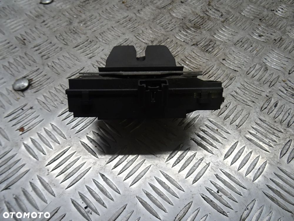 FORD FOCUS MK2 HB 5D 04-07 1.8 TDCI ZAMEK KLAPY BAGAŻNIKA 3M51-R442A66AP - 2