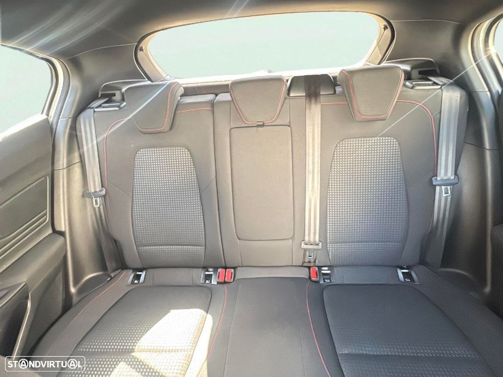 Ford Focus 1.0 EcoBoost MHEV ST-Line - 17