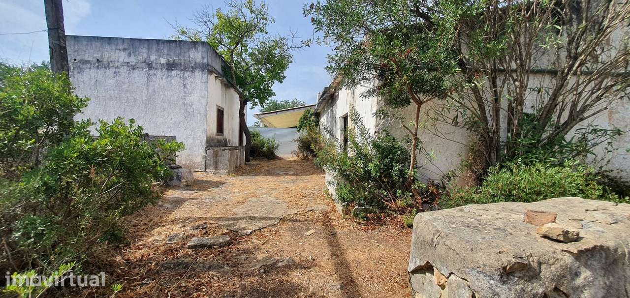 Casa para Reconstrução em Loulé - Reabilite, Transforme, Valorize - Grande imagem: 5/13