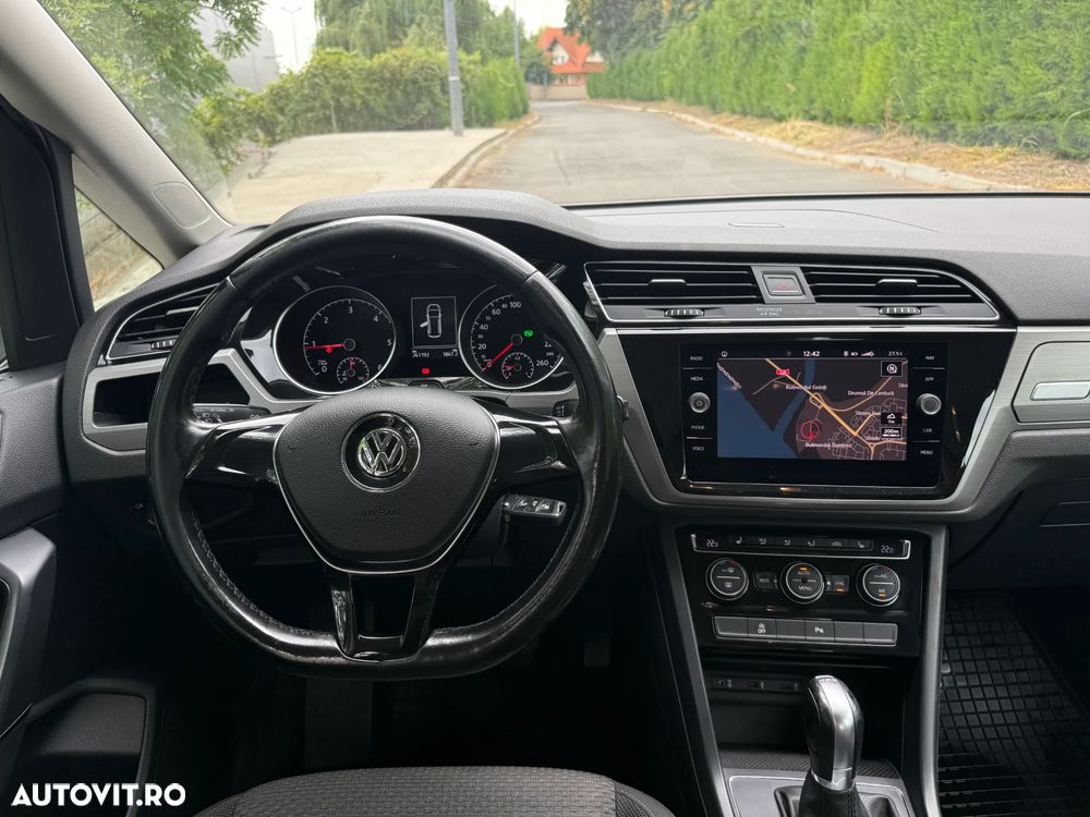 Volkswagen Touran - 7