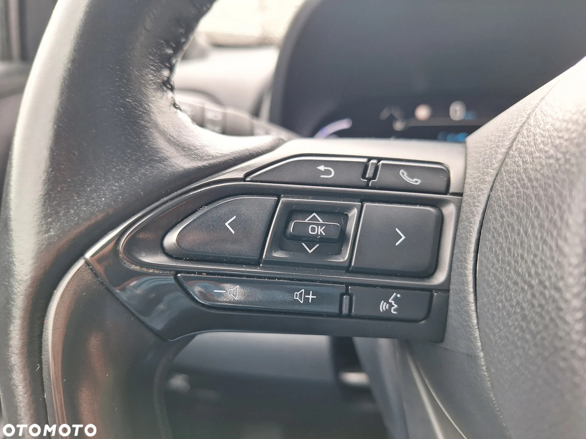 Toyota Yaris Cross Hybrid 1.5 Premiere Edition - 24