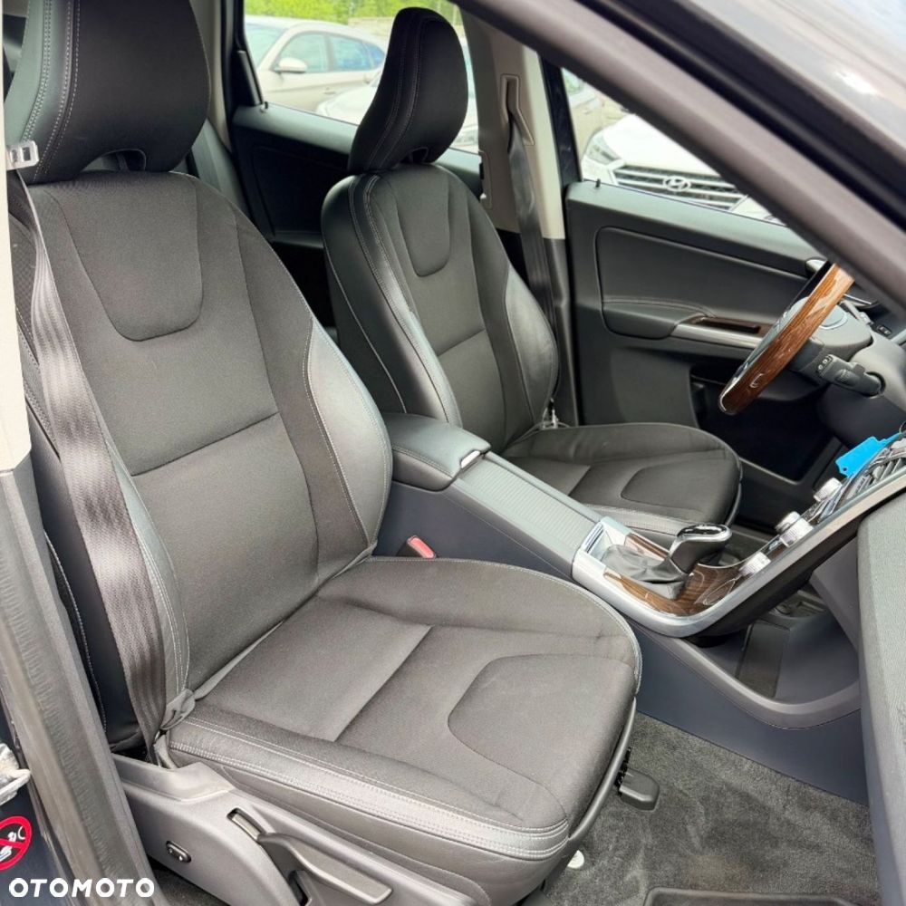 Volvo XC 60 - 32